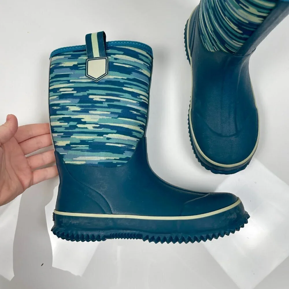 Lands End Children's Size 4 Blue Geometric Waterproof Rain and Snow Boots